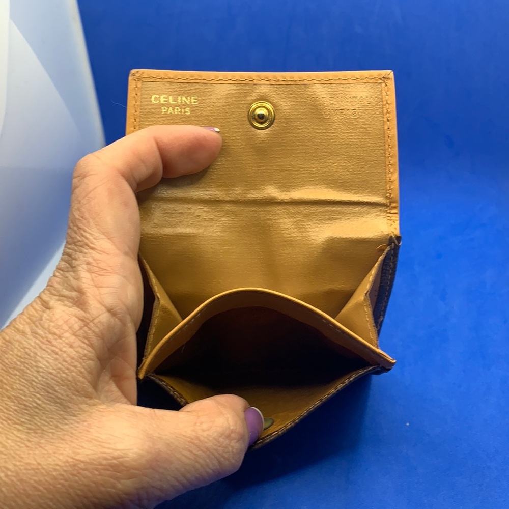 Céline
Macadam Compact In Mustard/Brown Coated Canvas Wallet - Picture 12 of 12